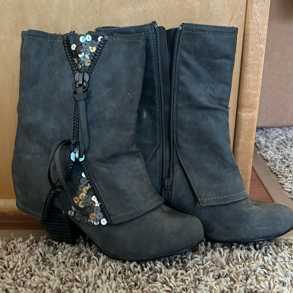 Gray boots
